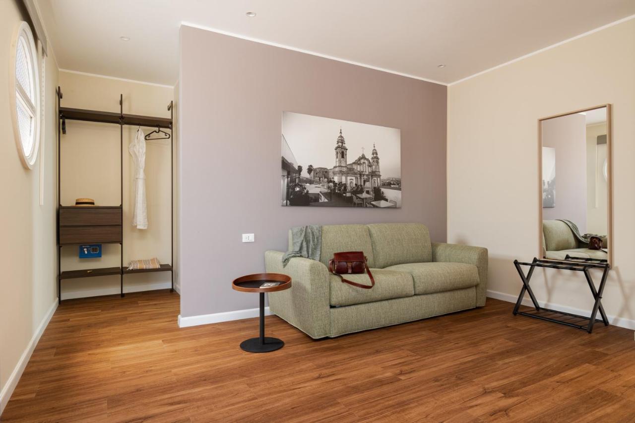Suite Al Centro Di Palermo Con Terrazza Privata المظهر الخارجي الصورة